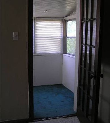 3rd image of 5317 Miami St