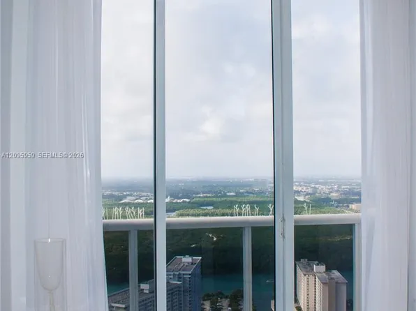 15811 Collins Ave APT 4306, Sunny Isles Beach, FL 33160
