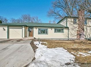 1562 N Harrison St, Algonquin, IL 60102