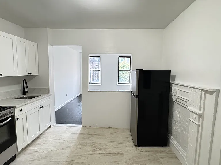 695 10th Ave #3RN — Photo 9