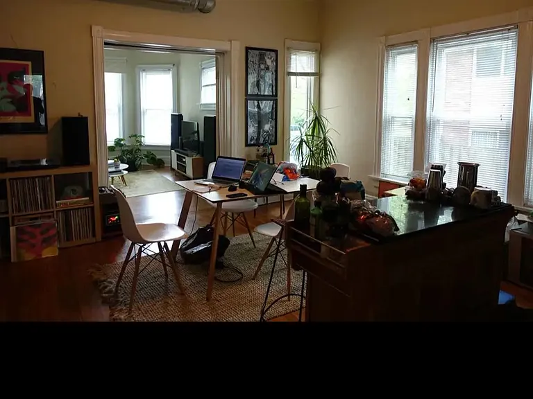 406 S Prairie St — Photo 11