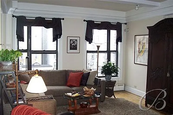 Rented by Bellmarc Realty | media 19