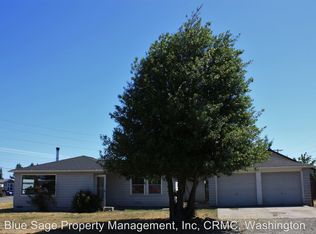 412 S 4th Ave, Sequim, WA 98382