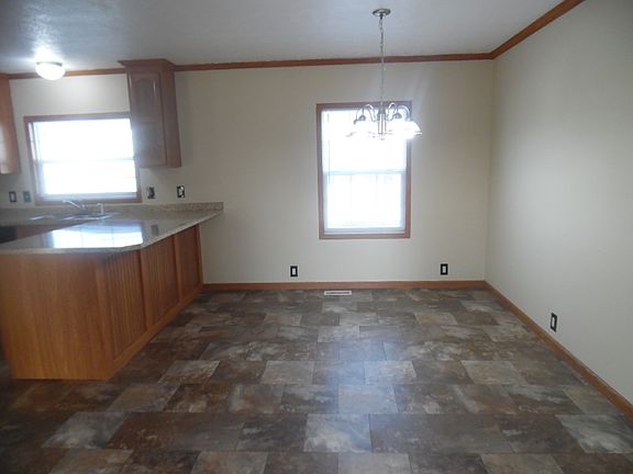 2nd image of 28794 Glenwood #W070