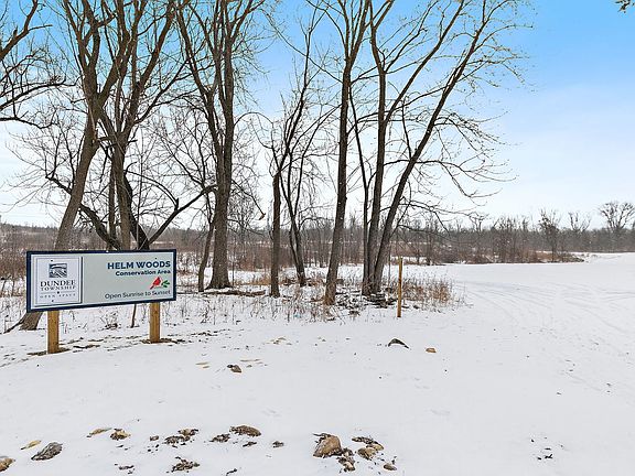 3rd image of 399 Tee Ln