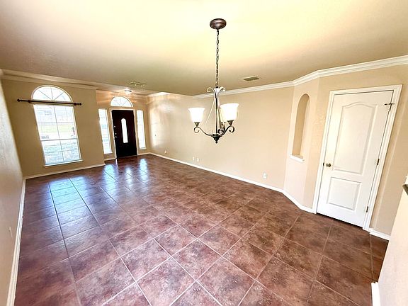 5th image of 8130 Shumard Oak Dr