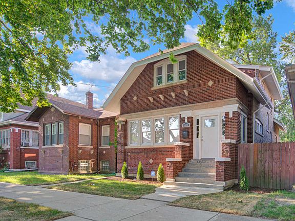 3rd image of 5427 W Gladys Ave