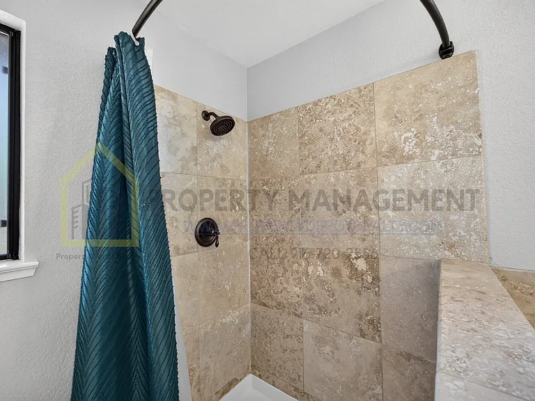 8779 Brittany Park Dr — Photo 45