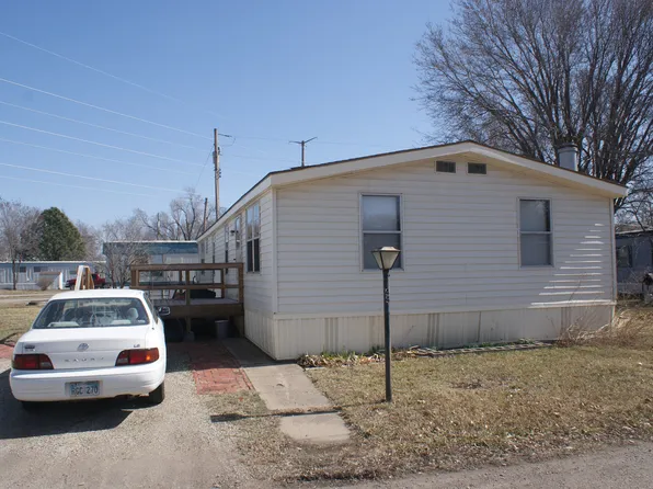 44 Waterway Pl, Manhattan, KS 66502