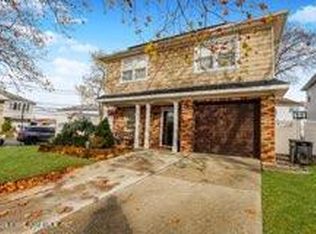 27 Knapp St, Staten Island, NY 10314