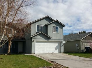 3221 SW Metolius Ave, Redmond, OR 97756