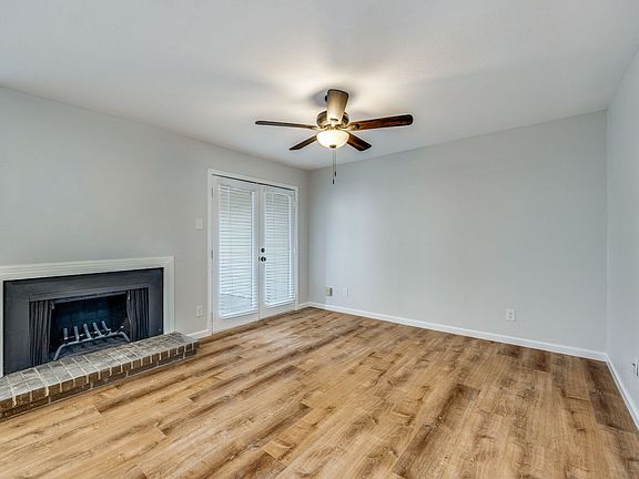 5th image of 9730 Whitehurst Dr APT 17