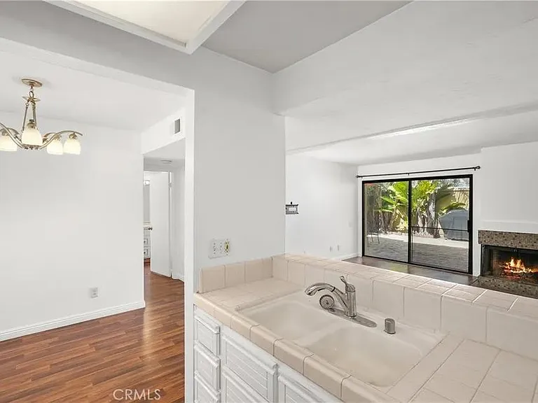 25712 Le Parc #21 — Photo 12
