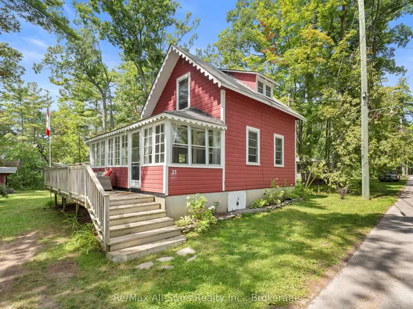 21 3rd St, Kawartha Lakes, ON K0M 1N0