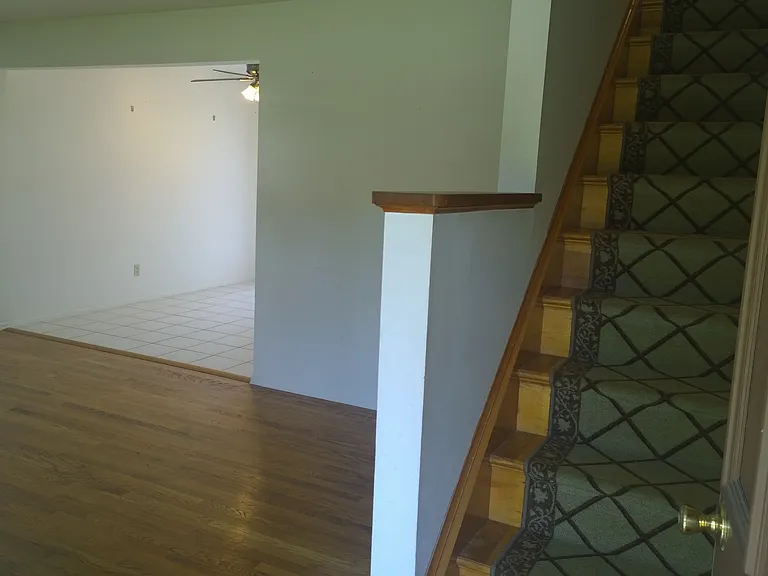 73 Altamont Rd #C — Photo 2