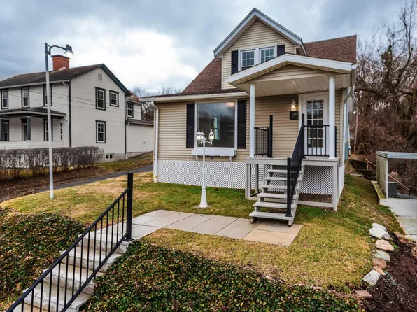 59 Monongahela Ave, Westover, WV 26501