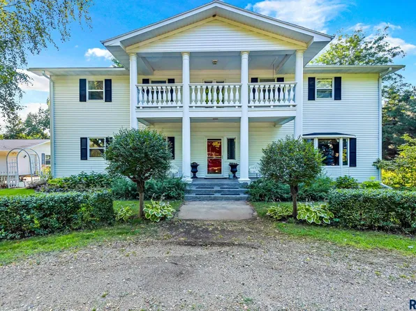 27083 479th Ave, Sioux Falls, SD 57108