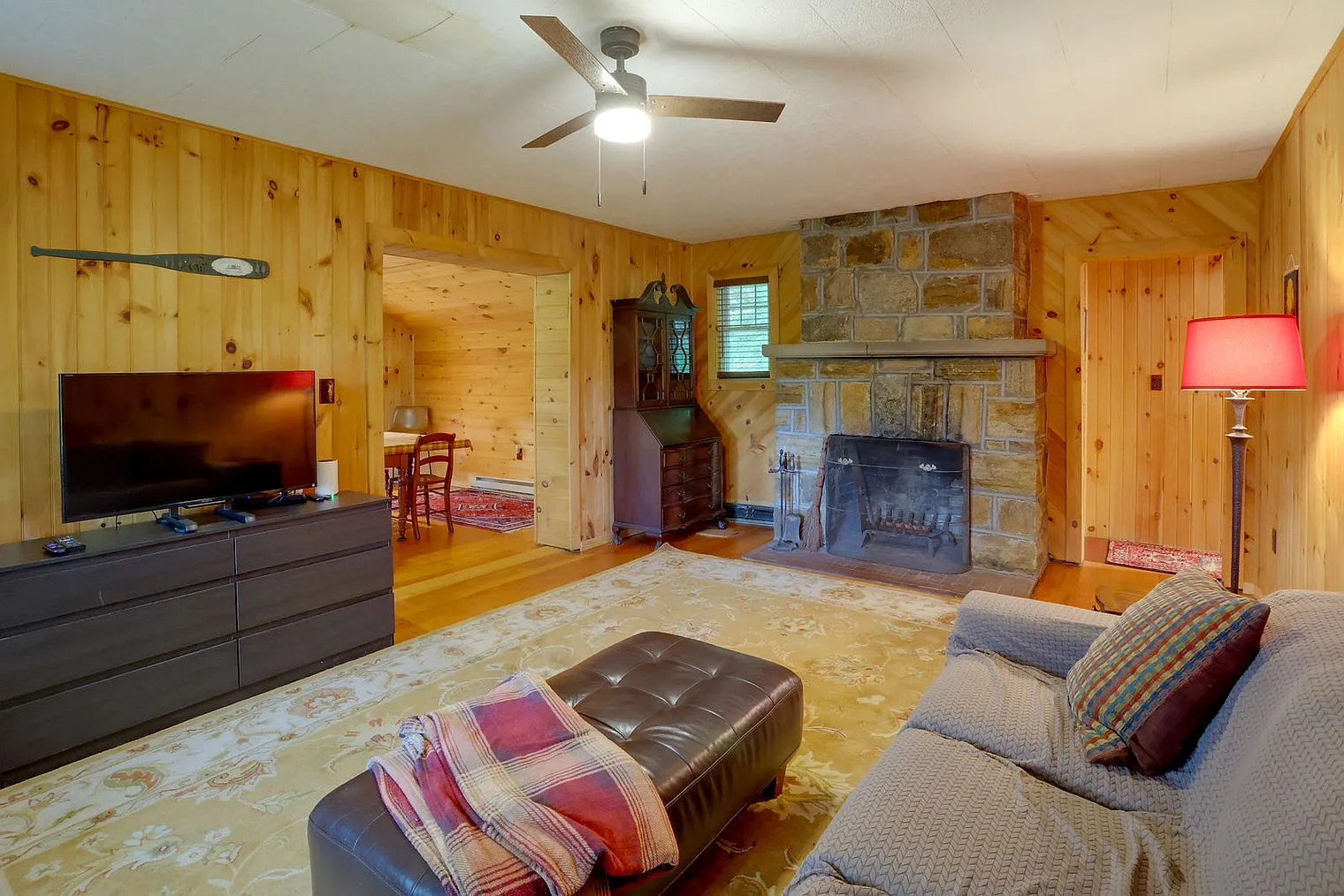 2 bed, 1.0 bath, 1119 sqft, $2,648 — Photo 1
