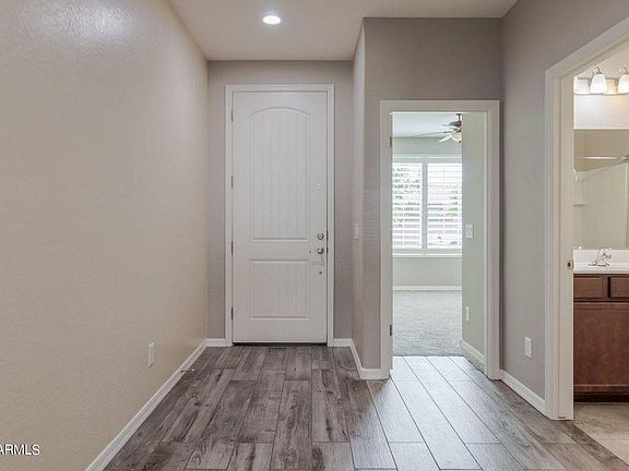 4th image of 2292 W Chinook Dr