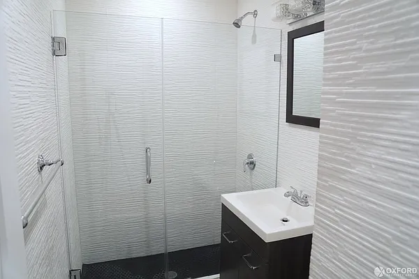 Rented by Oxford Property Group | media 33