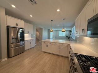 782 Daniel Freeman Cir, Inglewood, CA 90301