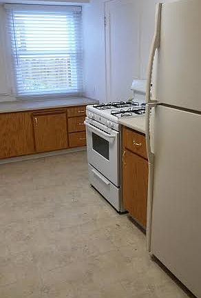 4th image of 733 Kern St