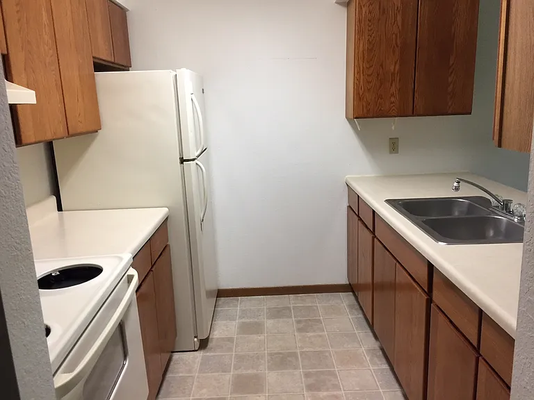 302 Jewett St #B125 — Photo 3