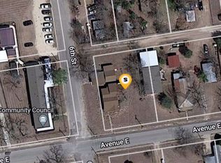 602 Avenue E, Poteet, TX 78065