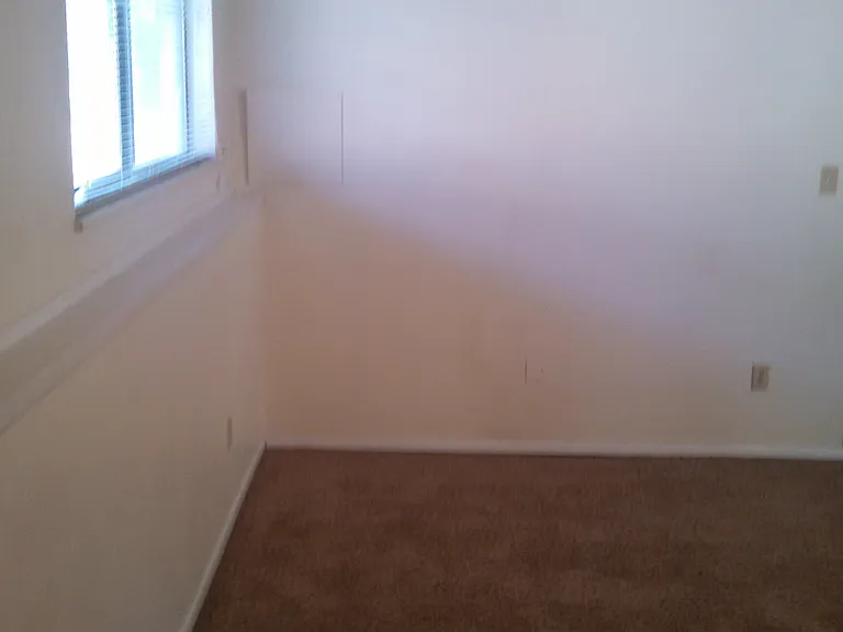 670 Voiles Pl — Photo 16