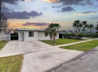 7881 Hope St, Hollywood, FL 33024