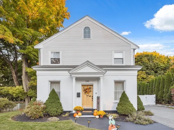 845 Main St, Reading, MA 01867