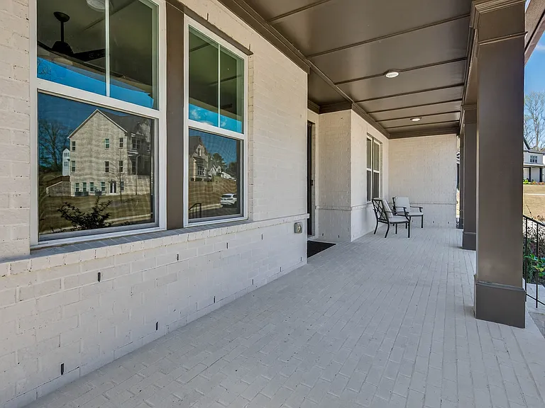 512 Cedar Crest Cir — Photo 3