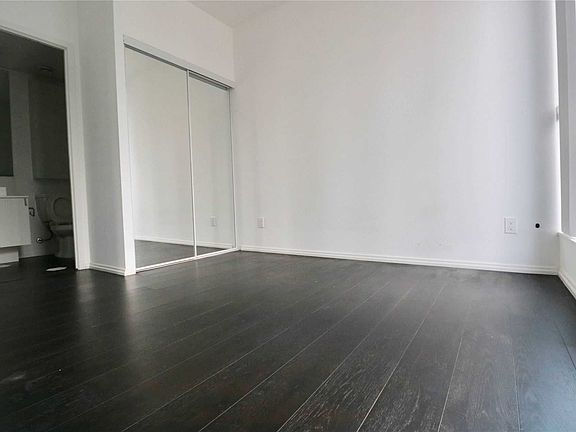 4th image of 68 Shuter St Unit 503