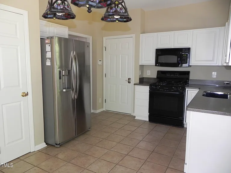 216 Castle Hayne Dr — Photo 8