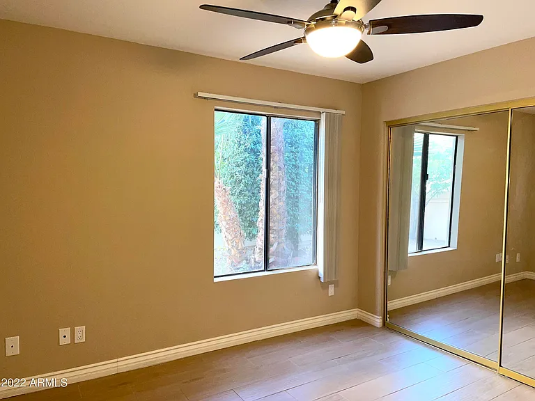 4522 E Renee Dr — Photo 16