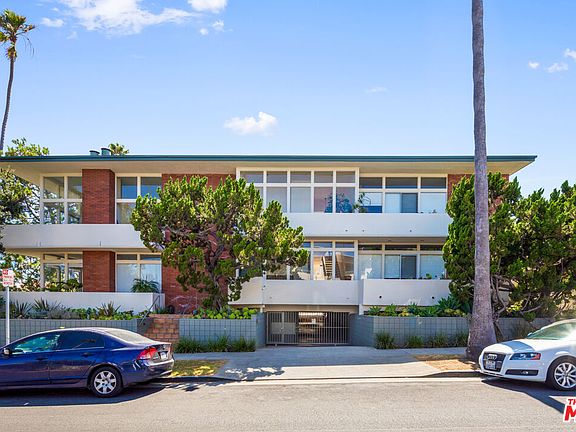 3rd image of 854 18th St Unit 3