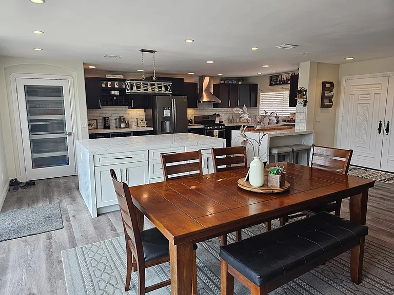608 Las Flores Dr — Photo 13