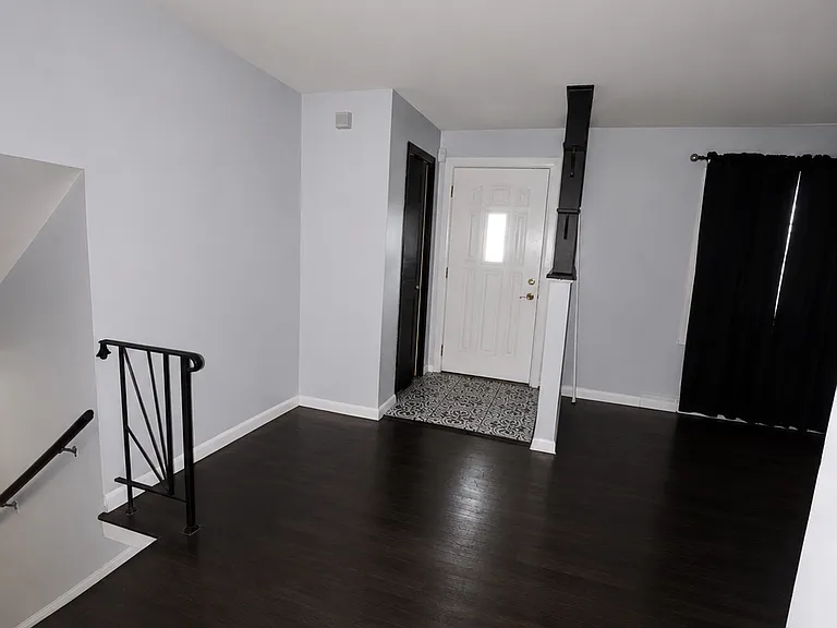 6003 Joyce Dr — Photo 3