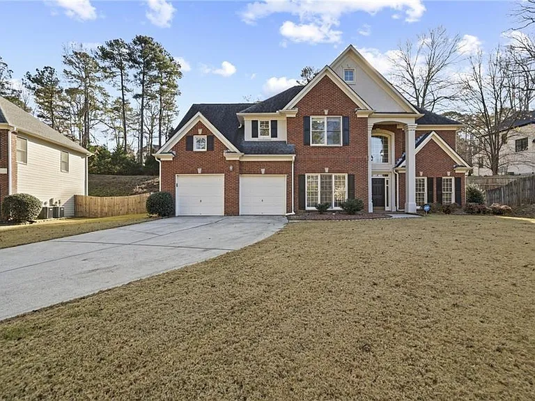 3010 Lakeside Ct — Photo 1