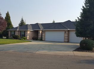 2895 Green Riffle Rd, Redding, CA 96002