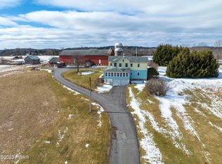 87 Catholic Church Rd, Beach Lake, PA 18405