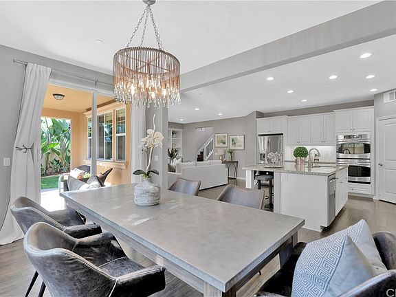 4th image of 359 Bayside Ct