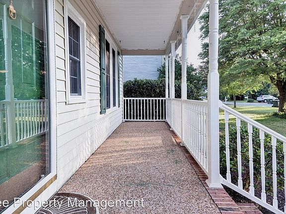 5th image of 101 Lord North Ct