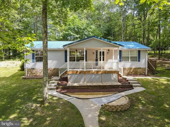 181 Glotfelty Dr, Oakland, MD 21550