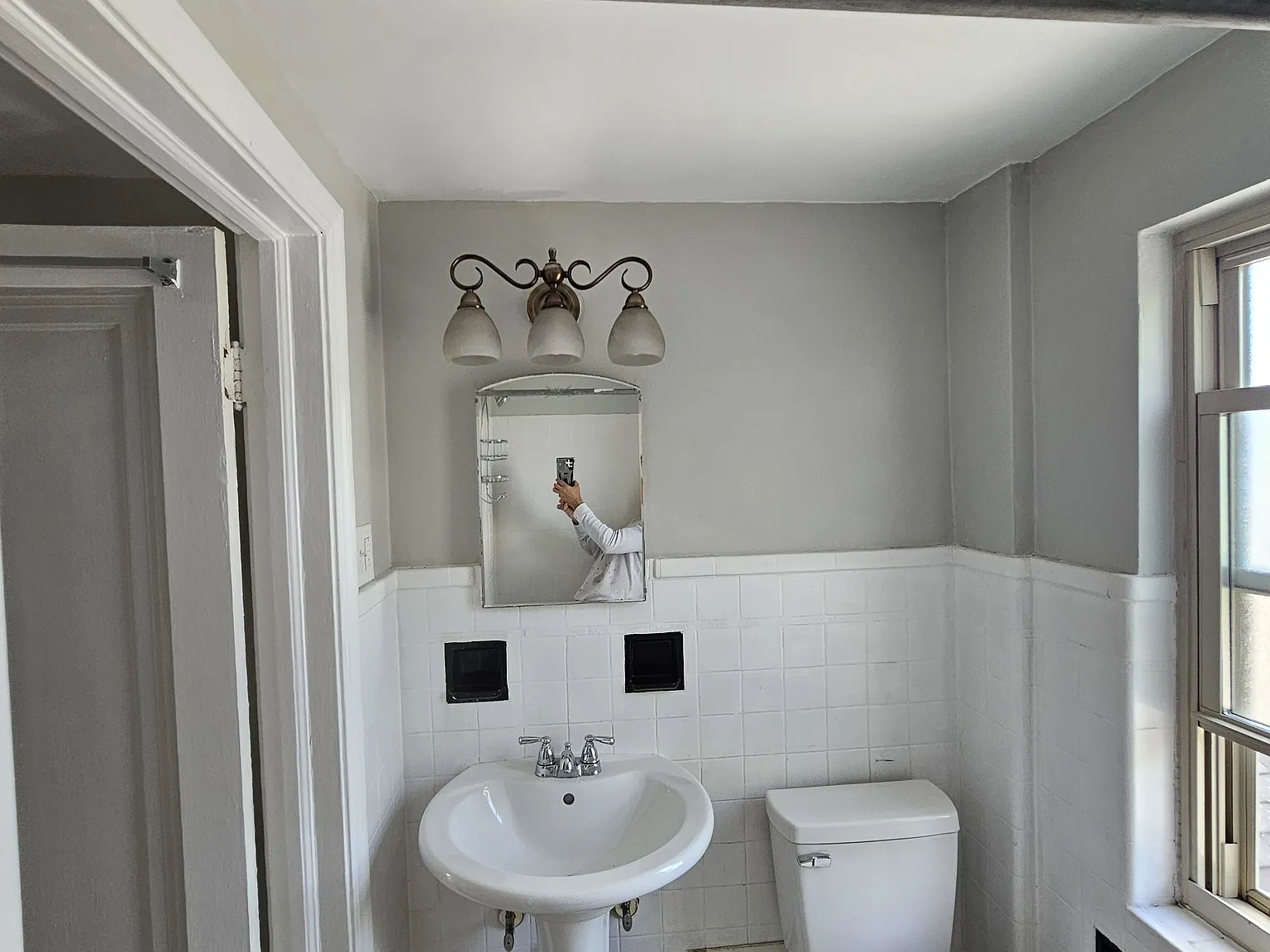 4275 Clairton Blvd — Photo 2
