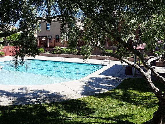 2nd image of 10565 Valdosta Ave