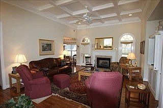 3rd image of 204 Bouchillion Dr