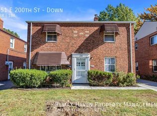 251 E 200th St, Cleveland, OH 44119