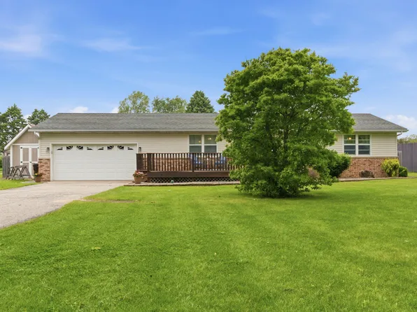 395 W State Road 8, Hebron, IN 46341