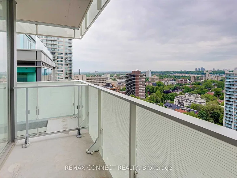 200 Bloor St W #2009 — Photo 3